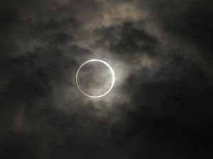Gerhana Matahari Total, Atraksi Wisata dari Tuhan