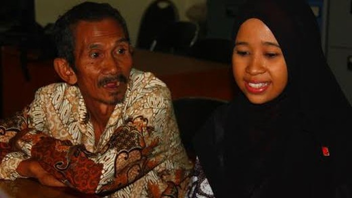 Raih Cumlaude di Malaysia, Heni Pilih Balik Kandang ke Surabaya