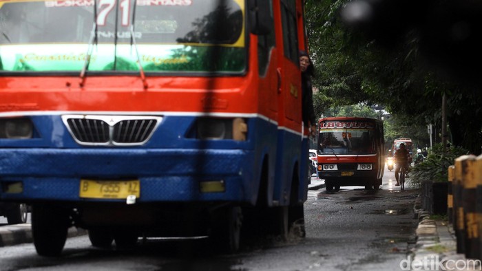 Polisi Tangkap Komplotan Copet yang Sering Beraksi di Bus Umum