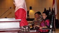 Pimpinan DPD mendengarkan laporan anggota DPD. Lamhot Aritonang/detikFoto.