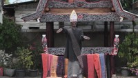 Dalam sejarah, Si Gale-gale dibuat raja setempat dengan wujud seperti mendiang puteranya, Manggalae. Si Gale-gale adalah semacam pelepas rindu pada orang yang meninggal dunia (Afif/detikTravel)