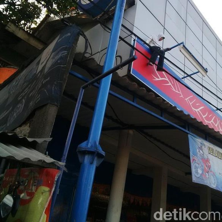 Fitri Spiderkid Tewas Terjatuh dari Stasiun Pondok Ranji Fitri Spiderkid Tewas Terjatuh dari Stasiun Pondok Ranji