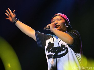 Bawa 3 Linting Ganja, Iwa K Diciduk Bareng Manajer?