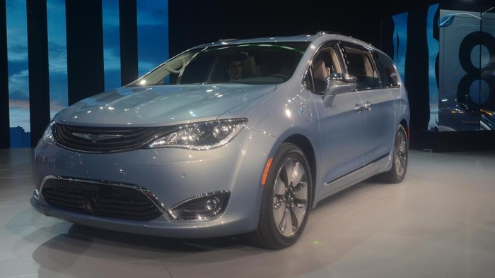 MPV Anyar Chrysler Pacifica