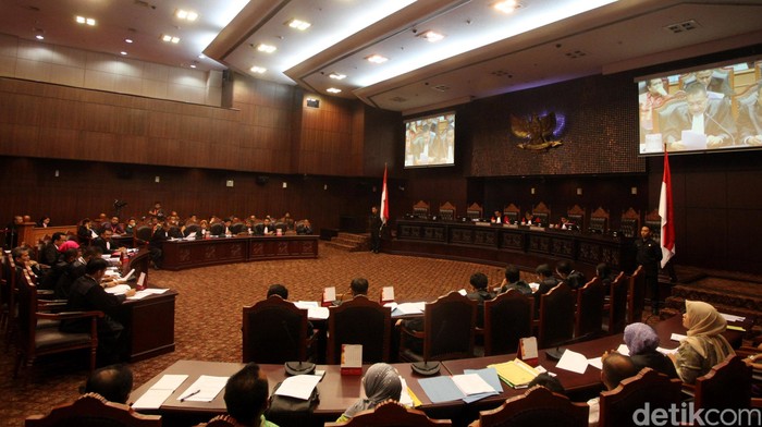 Telat Daftar ke MK, Dokter Bedah Ini Gagal Jadi Bupati Sumba Timur