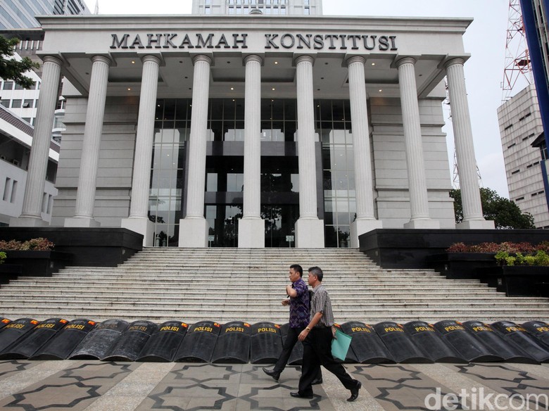Pakar Hukum: KPK Bisa Diangket DPR, Marwah MK Menurun Pakar Hukum: KPK Bisa Diangket DPR, Marwah MK Menurun