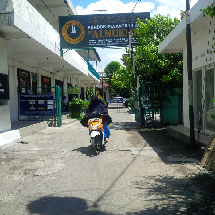 Abu Bakar Baasyir Jalani Sidang PK, Ponpes Ngruki Adem Ayem