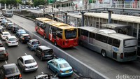 Untuk saat ini, DKI Jakarta memiliki sepuluh rusunawa yang penghuninya dipastikan gratis naik bus.