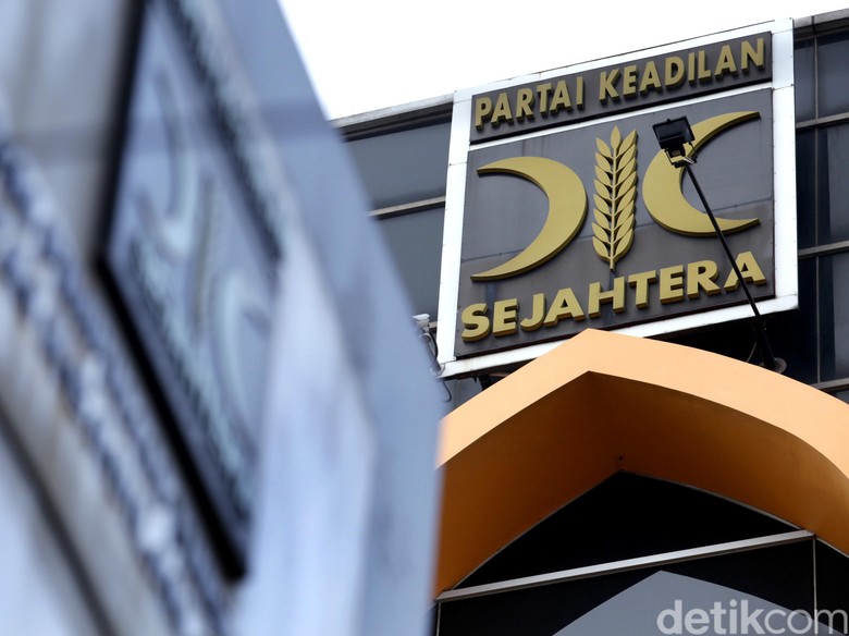 Mantan Sekjen PKS Taufik Ridho Meninggal Dunia Mantan Sekjen PKS Taufik Ridho Meninggal Dunia