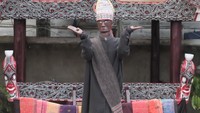 Si Gale-gale adalah patung berbentuk yang menjadi tradisi masyarakat Samosir. Dahulu katanya roh dimasukan oleh dukun agar patung bisa menari (Afif/detikTravel)