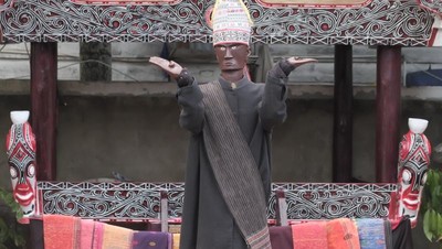 Boneka Arwah yang Menari di Samosir