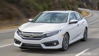 Tipe yang menggunakan turbo bertenaga 174 hp, artinya semburan tenaga tipe standar jauh di bawah tipe tertinggi.