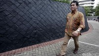 Gunaral Suprihadi tak berkomentar soal pemeriksaannya.