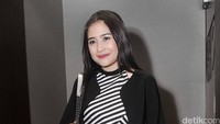 Prilly Latuconsia merupakan salah satu artis berpipi chubby. Meski begitu, ia tetap terlihat cantik. Pool/Noel/detikFoto.