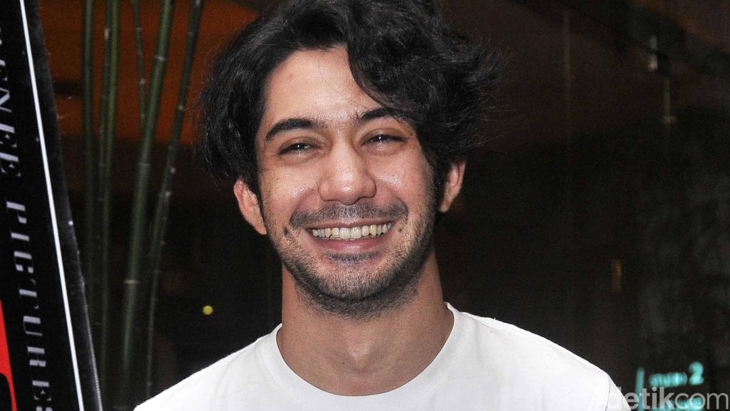 Beban Reza Rahadian Perankan BJ Habibie Lagi