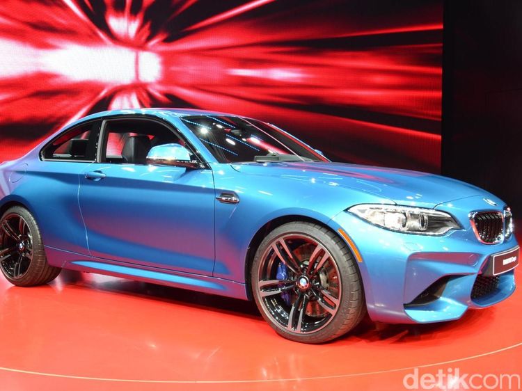 Ini Tampang Mobil Balap Jalanan BMW M2