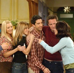 Lisa Kudrow Kritik Sitkom Modern: Penulis Terlalu Takut Bikin Jokes Tepi Jurang