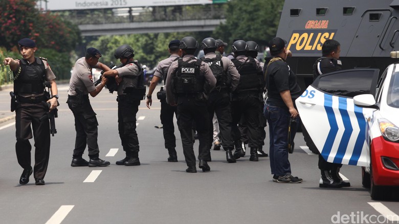 Cegah Aksi Teror, Polisi Razia Kos dan Wisma di Pasar Minggu Jaksel Cegah Aksi Teror, Polisi Razia Kos dan Wisma di Pasar Minggu Jaksel