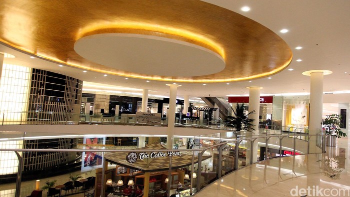 Pasca ledakan dan baku tembak di Jalan Thamrin, empat mal tutup sementara. Keempat mal tersebut adalah Grand Indonesia, Plaza Indonesia, Senayan City, dan Arion. Rengga Sancaya/detikcom