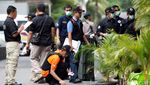Pasca Ledakan, Polisi Olah TKP di Starbucks