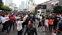 Saat ini pos polisi itu masih digaris polisi.