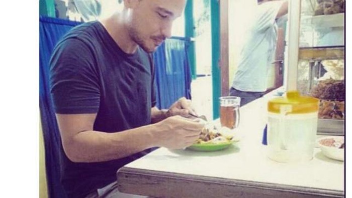 Memasuki 2016, Hidup Hemat Jadi Tren di Kalangan Selebriti