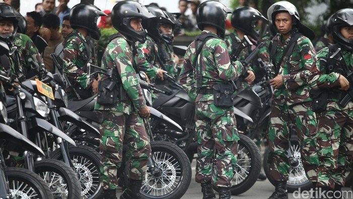 Pasca Teror Thamrin, TNI Bantu Perketat Pengamanan Istana Negara