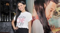 Yunita Siregar manis dengan rambut hitam panjangnya. Pool/Noel/detikFoto.