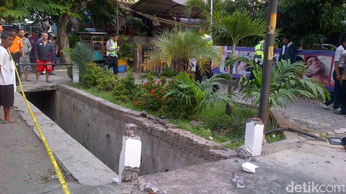 Mayat Berdarah Hebohkan Warga Kelud Semarang