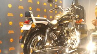 Karena Rumbler 500 cc ini memang dirancang khusus untuk menghadirkan kenyamanan.