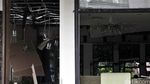 Begini Kerusakan Starbucks Pasca Ledakan