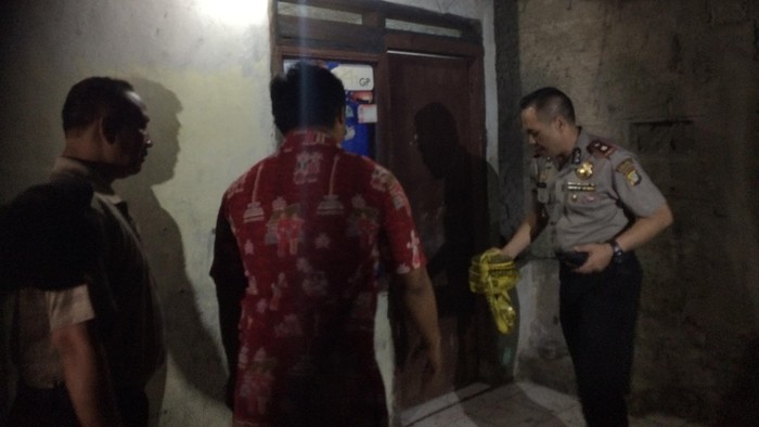 Ali dan Dian Teroris di Thamrin Rakit Bom di Rumah Mereka di Meruya