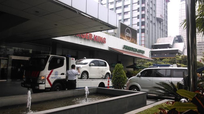 Begini Kondisi Kafe Starbucks Usai Teror Bom