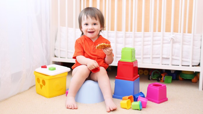 Ini Waktu Tepat Ajari si Kecil Toilet Training