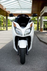Honda Buka Kemungkinan Skuter 250 cc di Indonesia