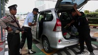 Penjagaan tersebut pasca terjadi pengeboman di kawasan Sarinah pada 14 Januari 2016 pagi. Lamhot Aritonang/detikcom.