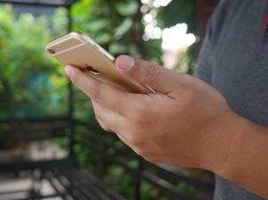 Hakim Dukung Apple untuk Tak Unlock iPhone