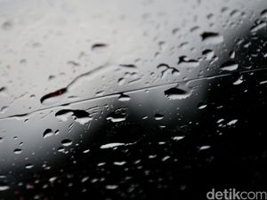 Siapkan Payung! Bandung Berpotensi Diguyur Hujan Ringan Hari Ini