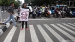 Aksi John Lennon Kutuk Aksi Teror