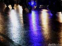 Komunitas Motor Parkir Tutup Jalan di Thamrin, Langsung Dibubarkan Polisi