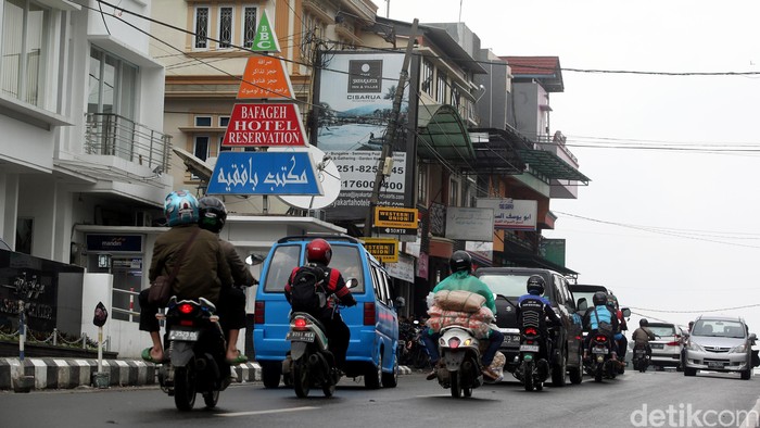 Turis dari Timur Tengah menjadikan kawasan Puncak, Bogor sebagai tujuan faforit wisata mereka.