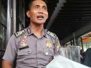 Brigadir Piether, Polisi Ini Sekolahkan 738 Anak Putus Sekolah di Mamuju