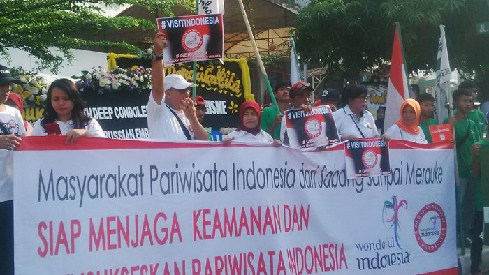 Orasi #KamiTidakTakut Semarakkan Car Free Day di Jl Thamrin Pagi Ini