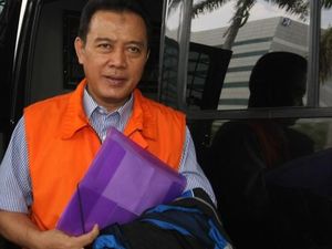 MA Perjelas Masa Pencabutan Hak Politik Bupati Karawang