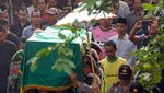 Rico Korban Teror Thamrin Dimakamkan