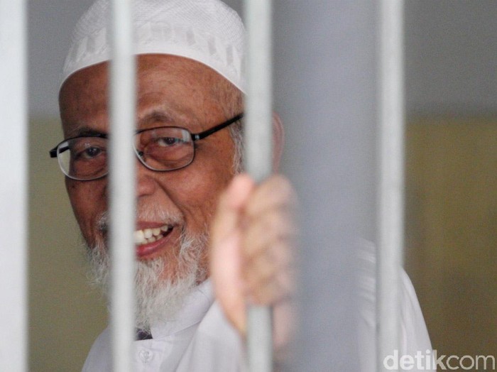 Terpidana kasus terorisme Abu Bakar Baasyir