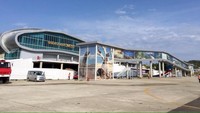 Bandara Labuan Bajo (NTT). Luas terminal 9.687 meter persegi. Pengembangan landasan pacu akan dilanjutkan menjadi 2.500 meter. Bandara Labuan Bajo menjadi pintu masuk wisatawan menuju Pulau Komodo. Dok. Kemenhub.