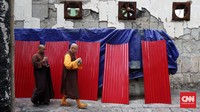 Kelenteng Cin Te Yen atau Wihara Dharma Bhakti mulai direnovasi. CNN Indonesia/Safir Makki
