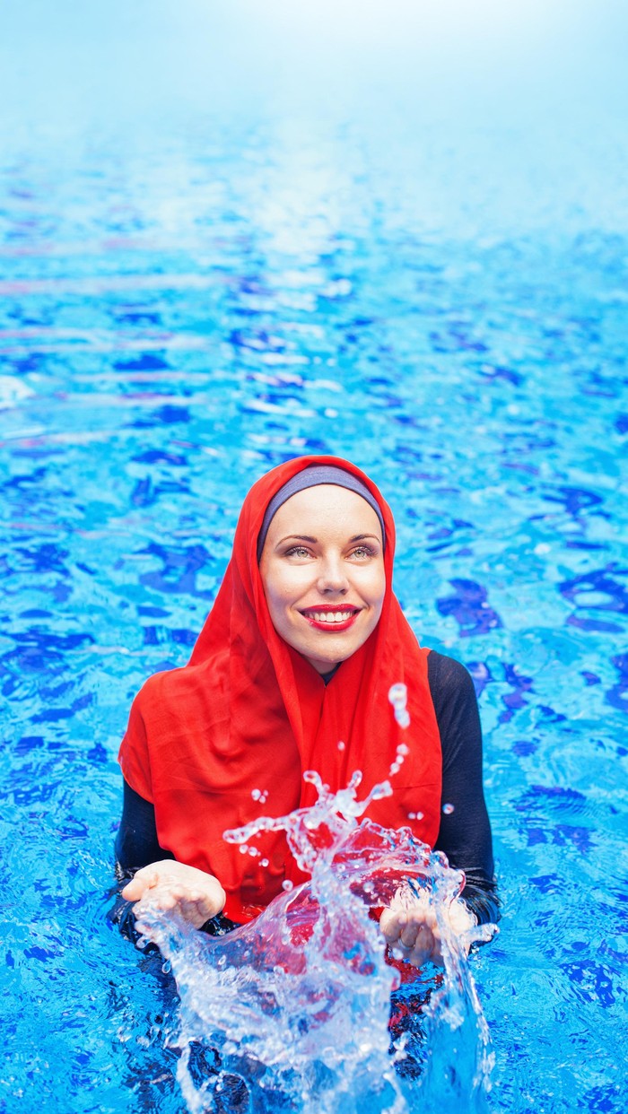 5 Tips Pilih Baju Renang untuk Hijabers 5 Tips Pilih Baju Renang untuk Hijabers