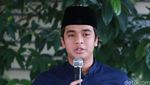 Ultah, Billy Syahputra Ziarah ke Makam Olga